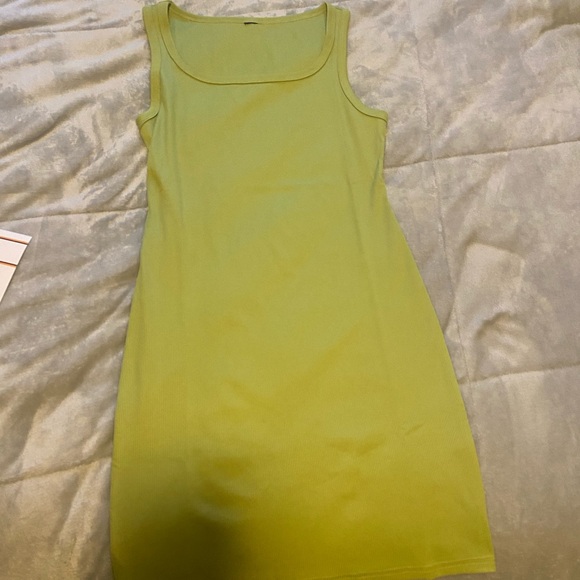 cute green summer dress. - Picture 2 of 2